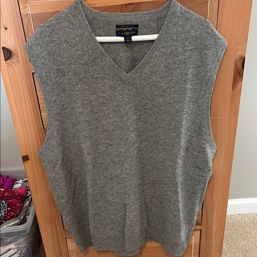 Club Room Gray Sleeveless Muscle Tee